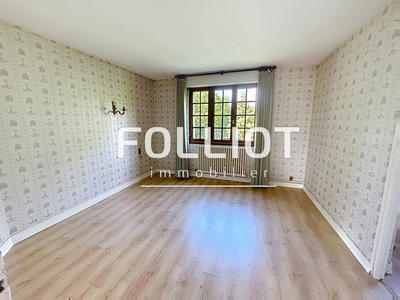 Maison - 241 m² - 7 pièces