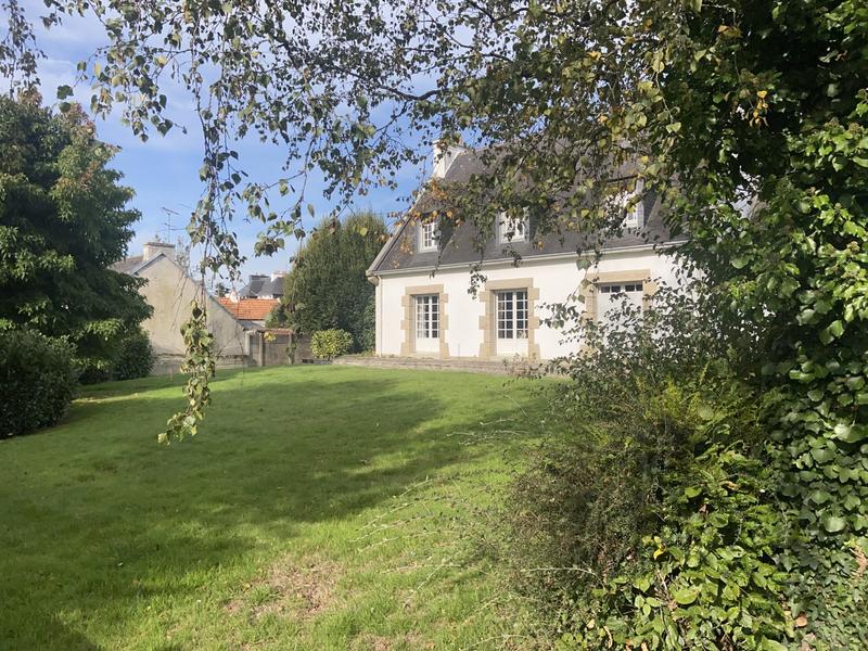 Maison - 158 m² - 8 pièces