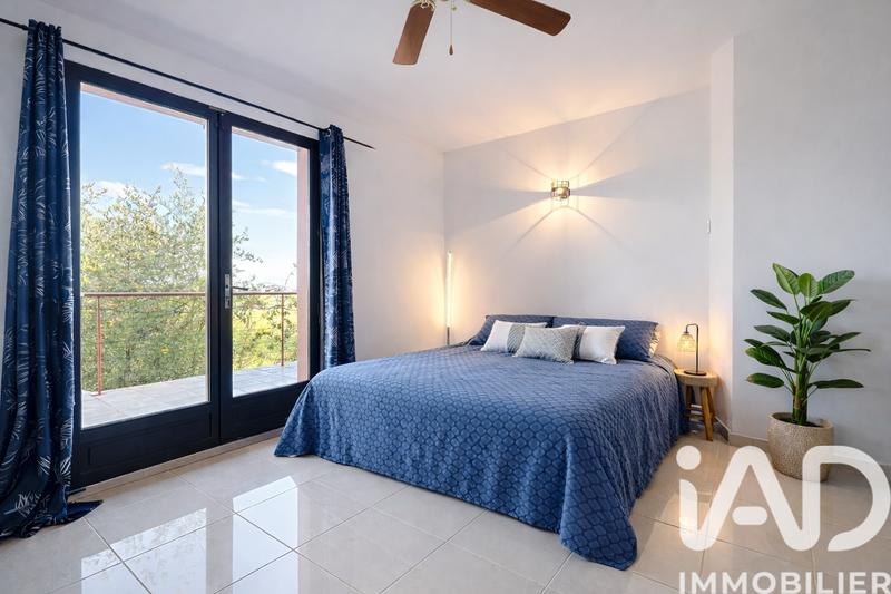 Maison - 185 m² - 7 pièces