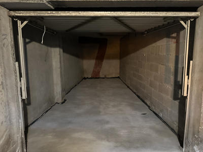 Parking / Garage - 14 m²