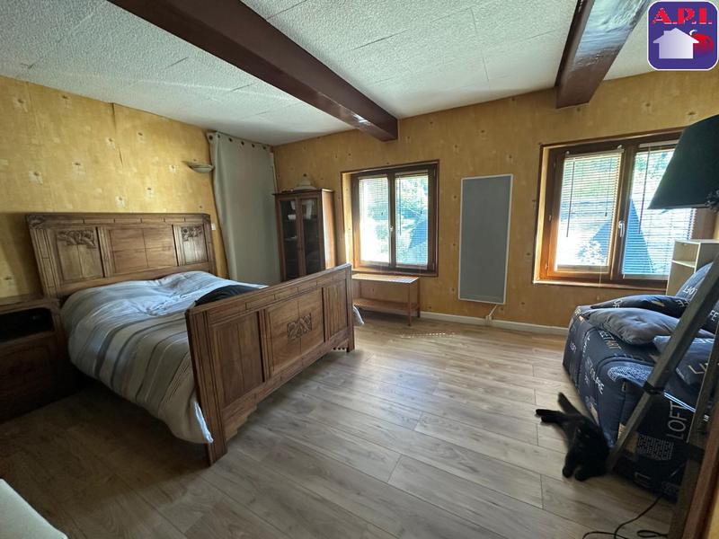 Maison - 103 m² - 4 pièces