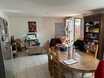 Appartement - 75 m² - 3 pièces
