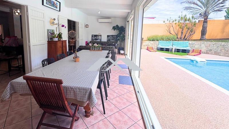 Maison - 186 m² - 7 pièces