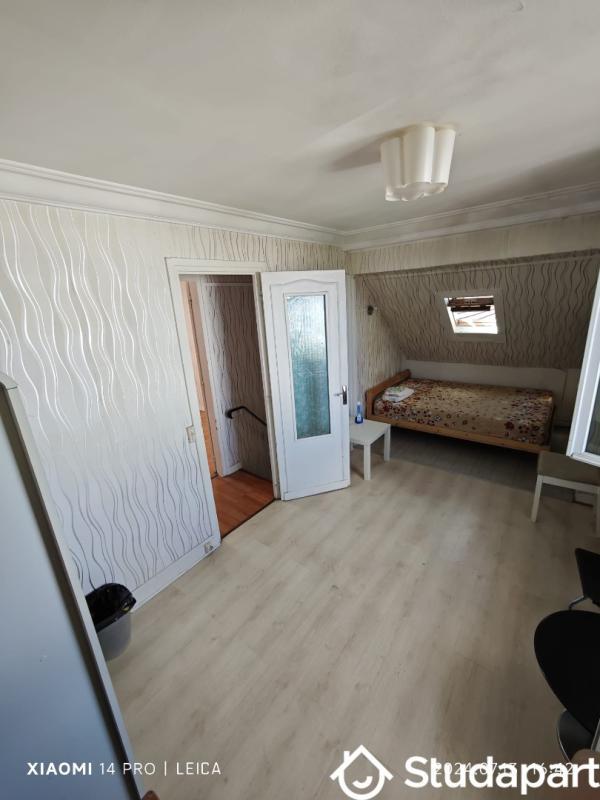 Chambre - 16 m² - 1 pièce