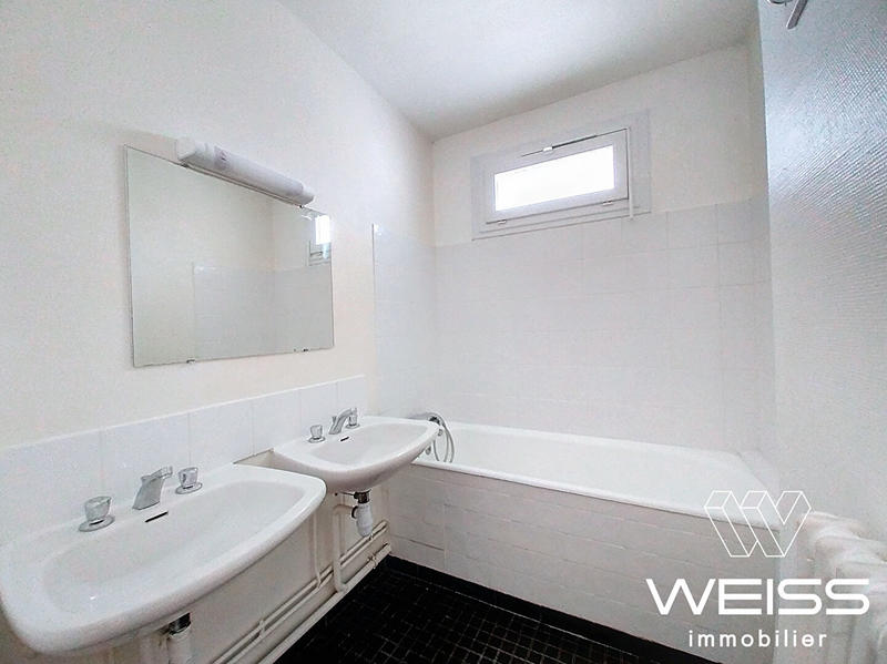 Appartement - 81 m² - 5 pièces