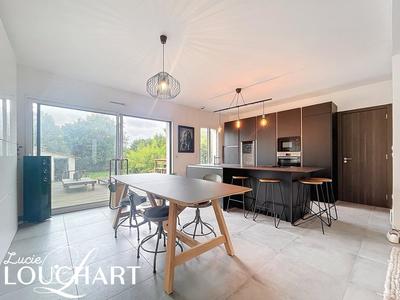 Maison - 178 m² - 7 pièces