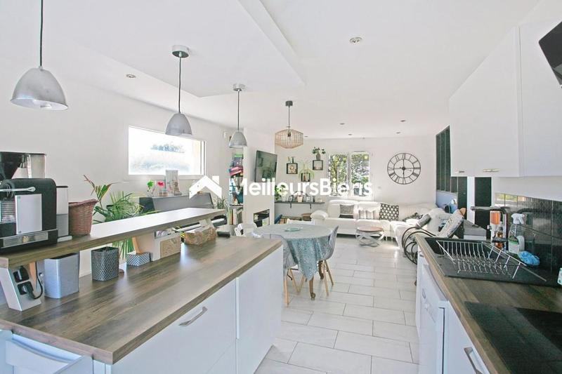 Maison - 136 m² - 6 pièces