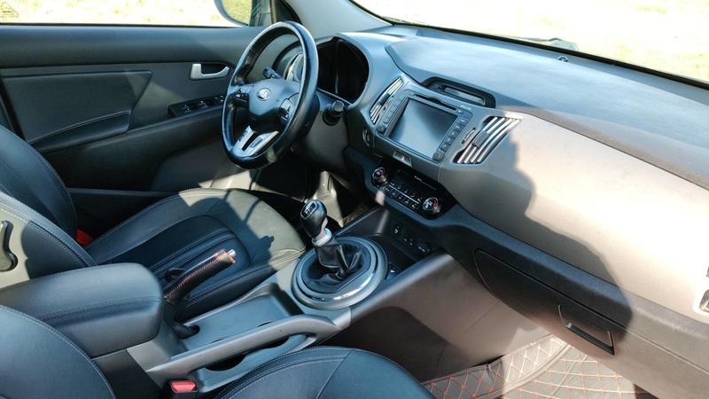 Kia Sportage III 2.0 CRDi 136 Premium - Toit ouvrant