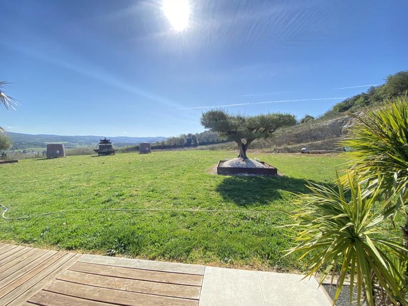 Villa - 200 m² - 5 pièces