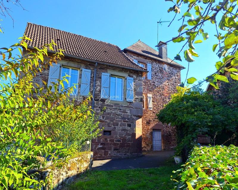 Maison de village - 125 m² - 5 pièces