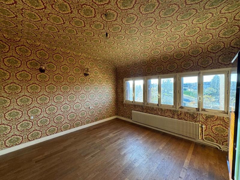 Maison - 121 m² - 6 pièces