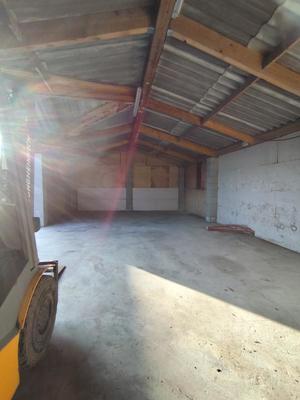 Entrepôt - 70 m²