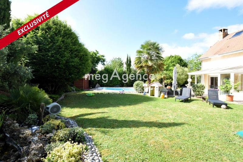 Maison - 182 m² - 8 pièces