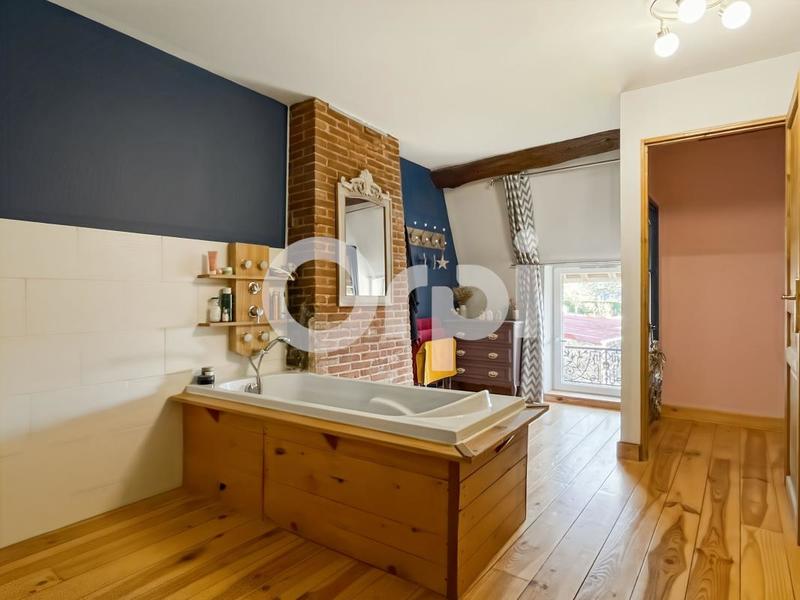 Longère - 210 m² - 6 pièces