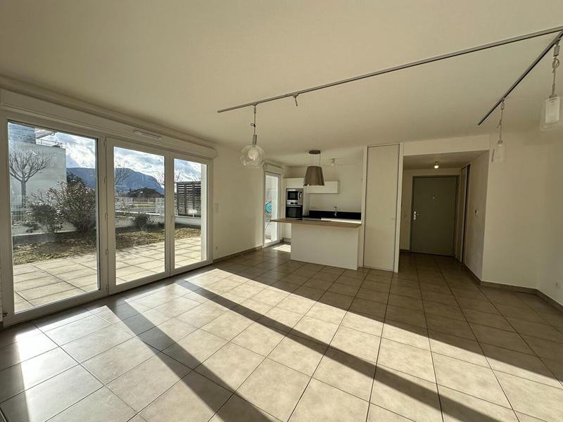 Appartement - 82 m² - 4 pièces