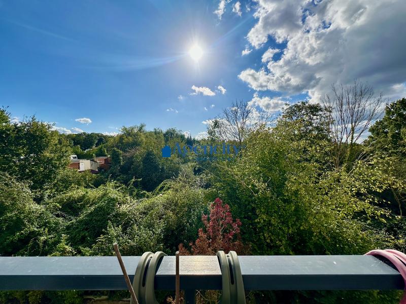 Appartement - 90 m² - 4 pièces