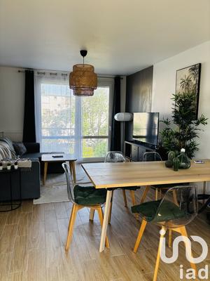 Appartement - 64 m² - 4 pièces