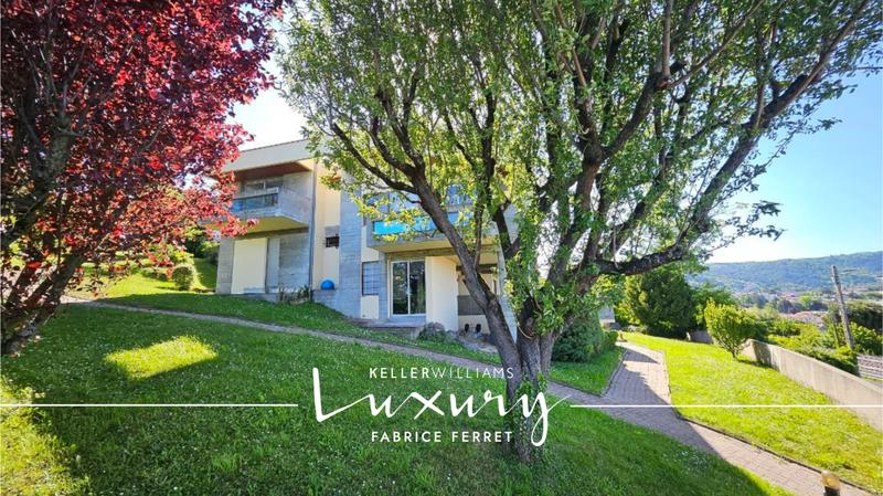 Maison d'architecte - 237 m² - 10 pièces