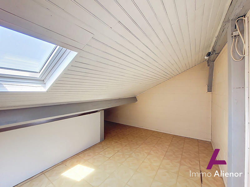 Villa - 124 m² - 8 pièces