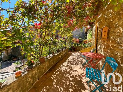 Maison - 230 m² - 8 pièces