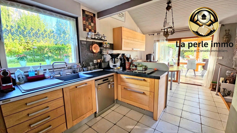 Maison - 161 m² - 5 pièces