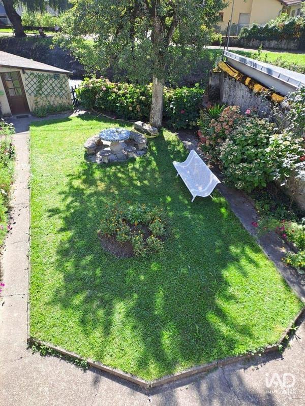 Maison - 335 m² - 5 pièces