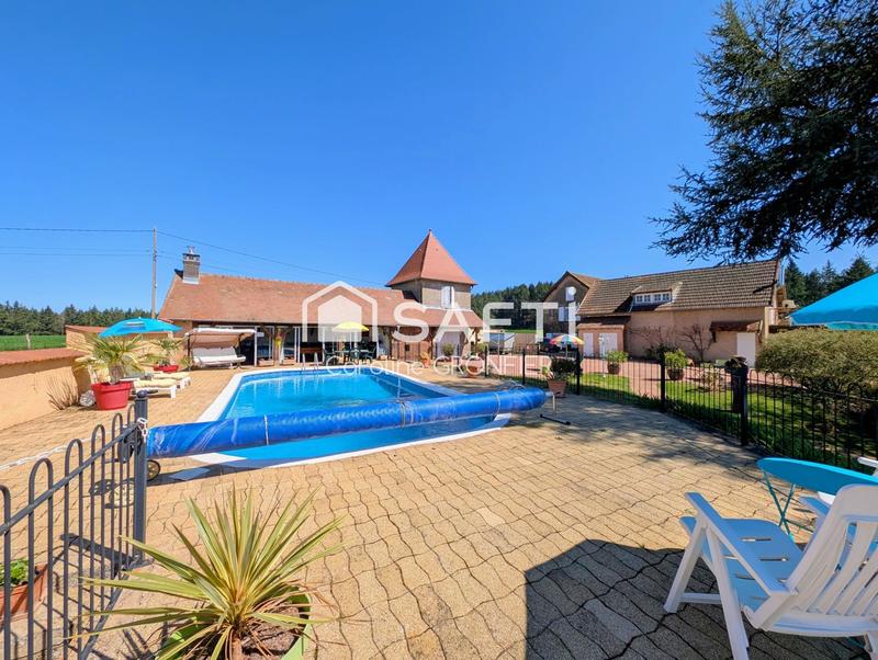 Maison - 323 m² - 11 pièces