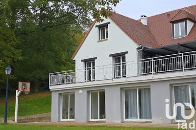 Maison - 320 m² - 10 pièces