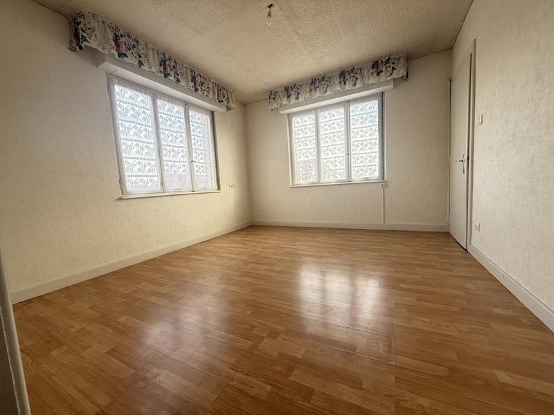 Maison - 137 m² - 6 pièces