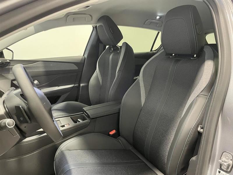 Peugeot 308 III 1.5 Bluehdi 130 Eat8 Allure