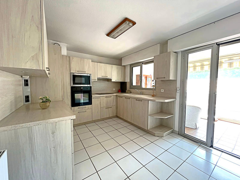 Appartement - 81 m² - 3 pièces