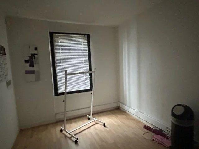 Bureau - 207 m² - 7 pièces