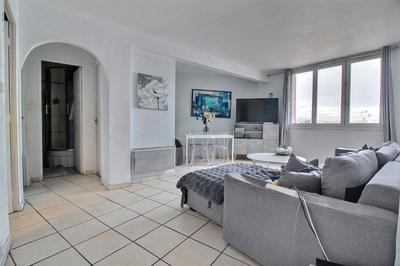 Appartement - 65 m² - 4 pièces