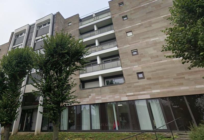 Appartement ancien - 88 m² - 4 pièces