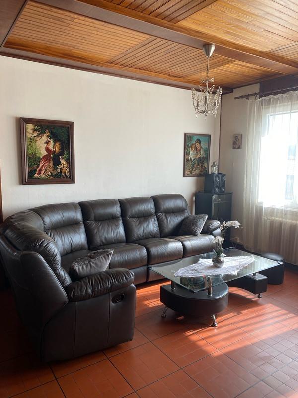 Maison traditionnelle - 210 m² - 6 pièces