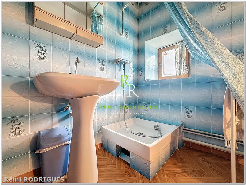 Maison - 165 m² - 10 pièces