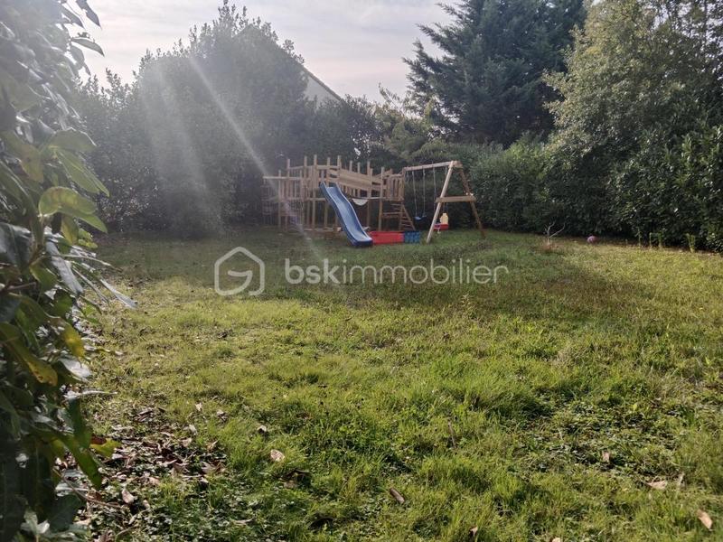 Maison - 229 m² - 6 pièces