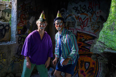 Fete de Fin de Saison 
> 19h Appocalypse To You - Cie les Enfants Serieux (Clown et Mas Chinois)
> 21h Saf Feh (Concert-Transe Afro Rock)