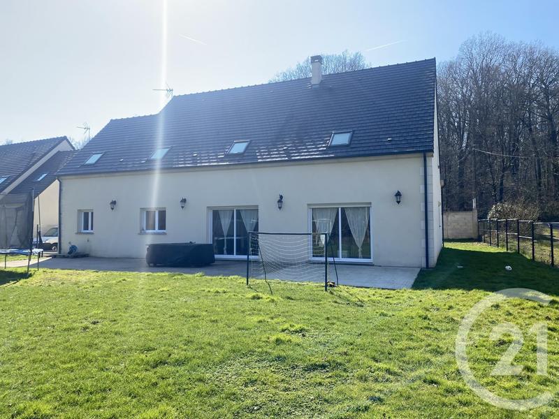 Maison - 242 m² - 8 pièces