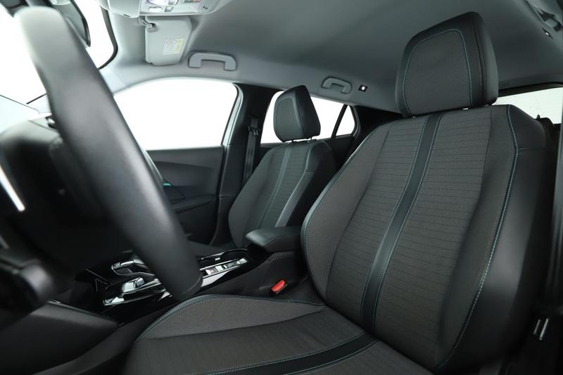 Peugeot 2008 1.5 Blue-HDi Allure Pack Eat8 131 ch