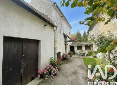 Maison - 95 m² - 5 pièces