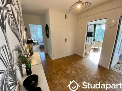 Chambre - 12 m² - 1 pièce