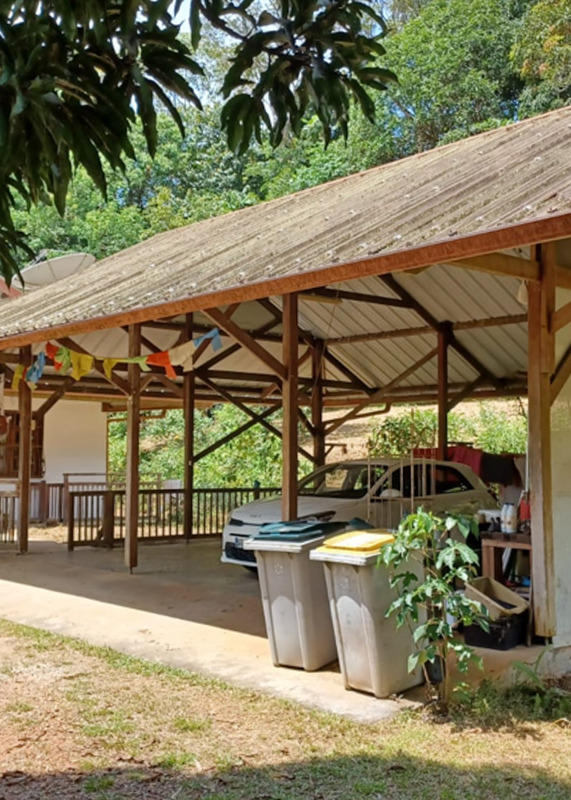 Maison - 270 m² - 7 pièces