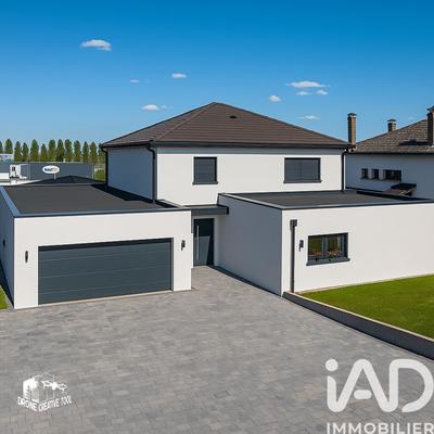 Maison - 181 m² - 7 pièces