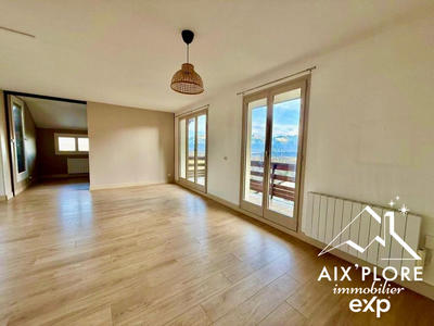 Appartement - 120 m² - 5 pièces