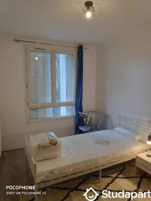 Chambre - 11 m² - 1 pièce