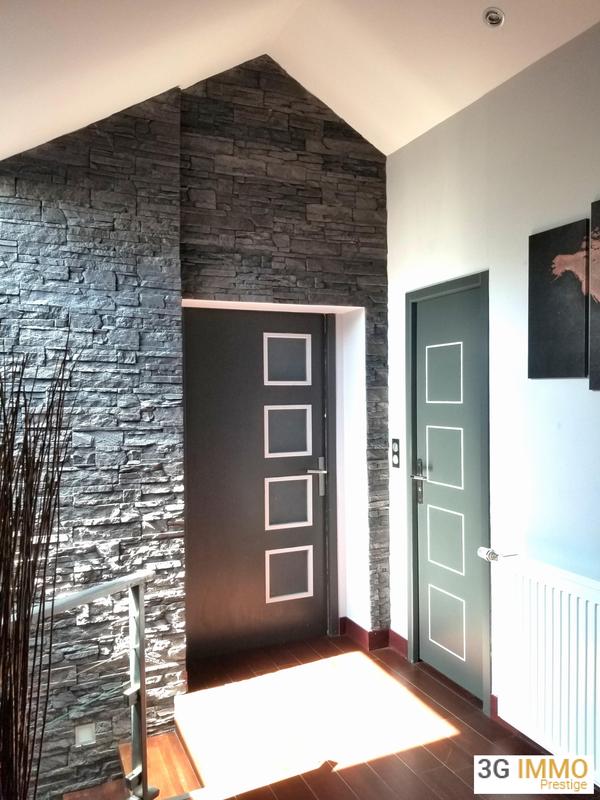 Maison - 279 m² - 11 pièces