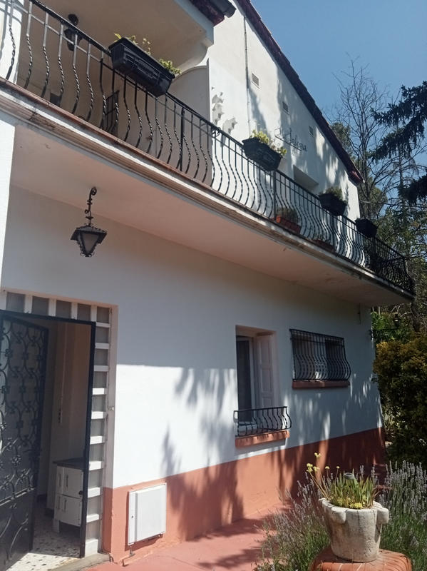 Maison - 205 m² - 8 pièces