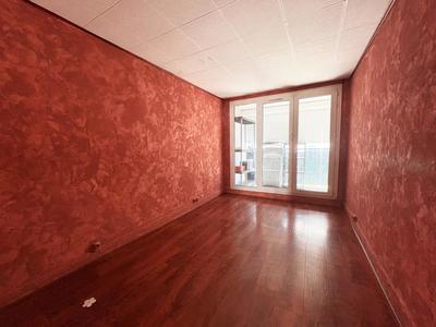 Appartement - 96 m² - 5 pièces