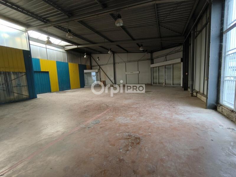 Local d'activité / Entrepôt - 1 500 m²